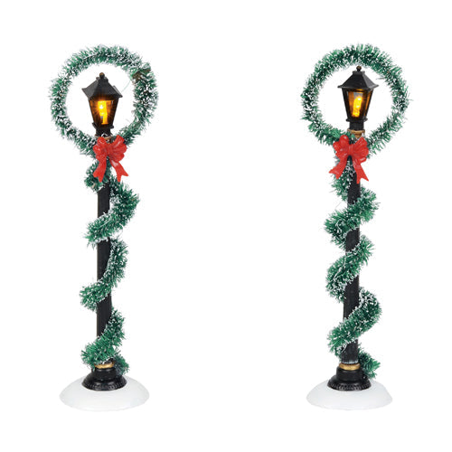 Christmas Wreath Street Lights Set of 2