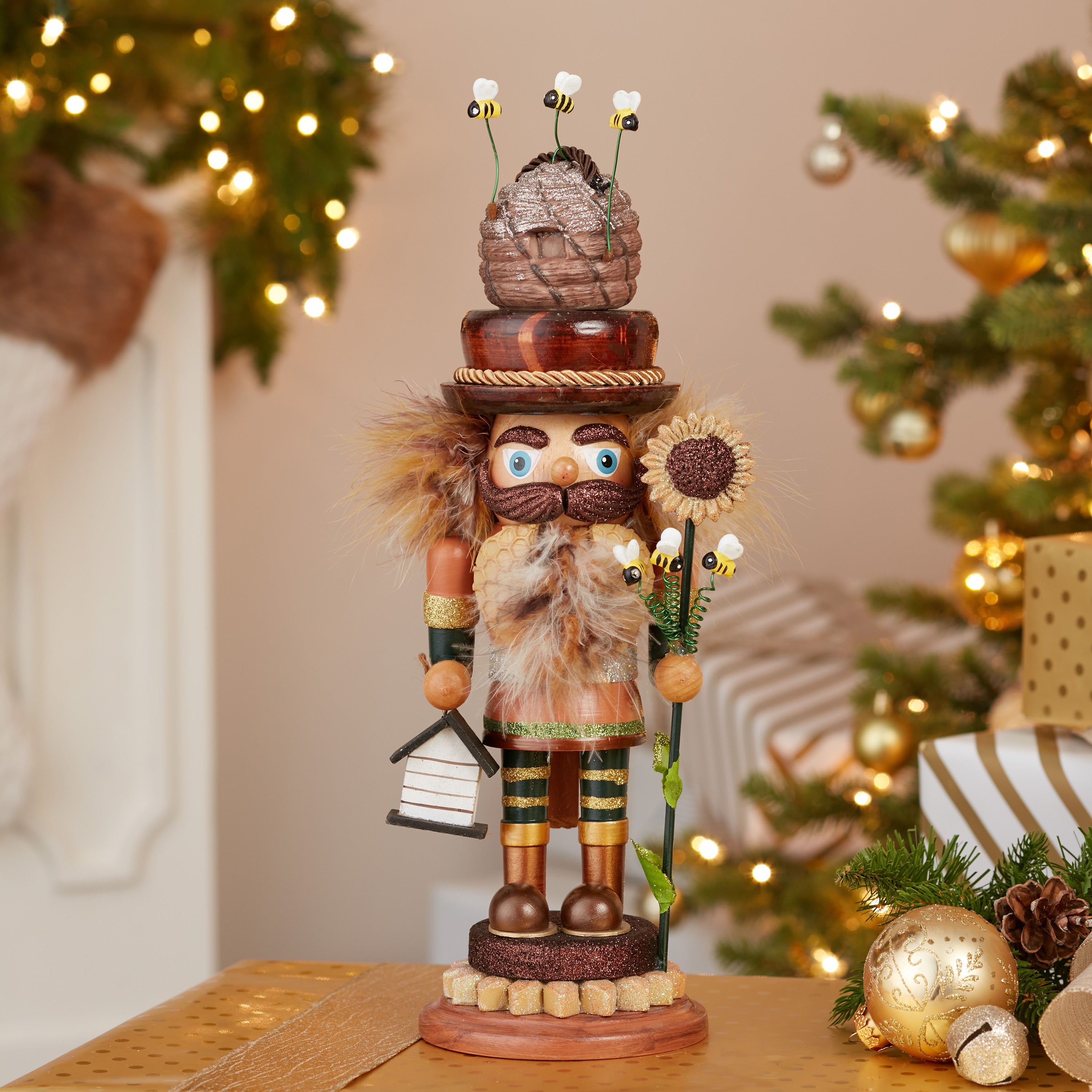 Hollywood Bee Keeper Nutcracker 15"