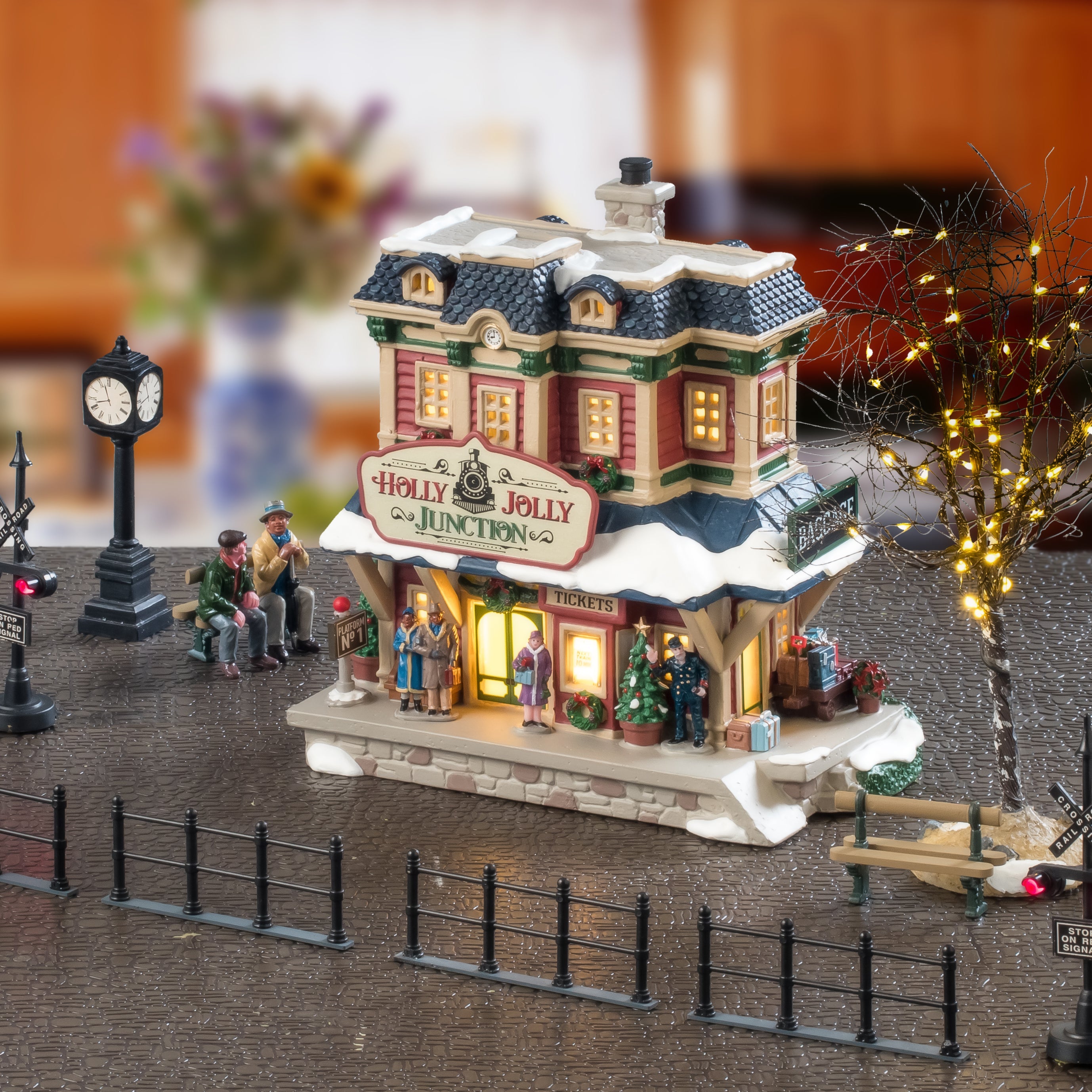 Holly Jolly Junction Set