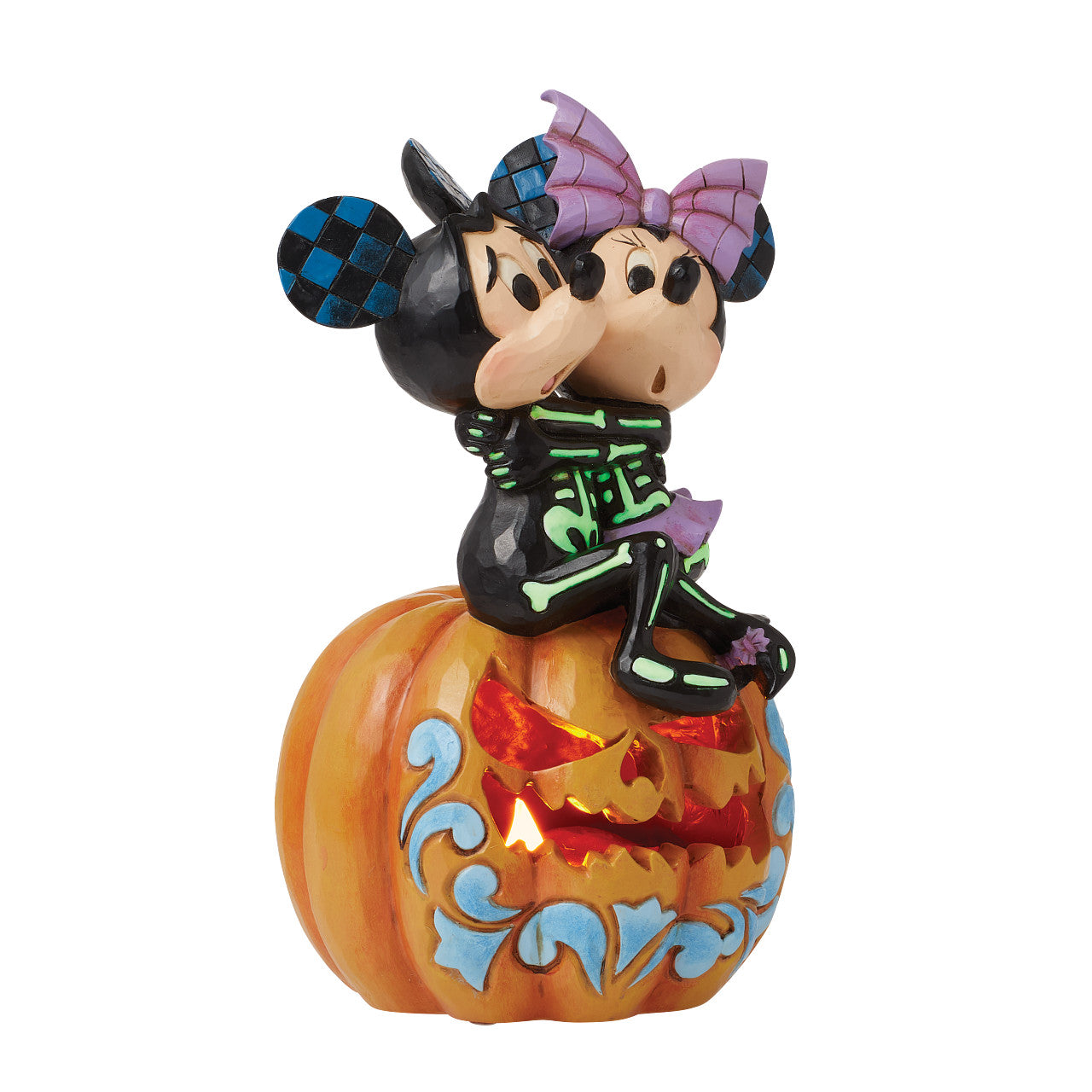 Spine-tingling Sweethearts Mickey and Minnie Scared Skeletons