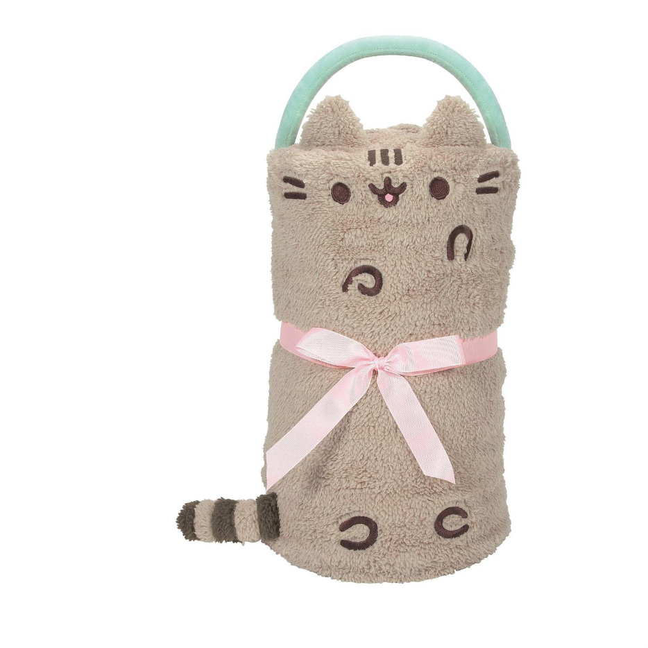 Pusheen Snowthrow