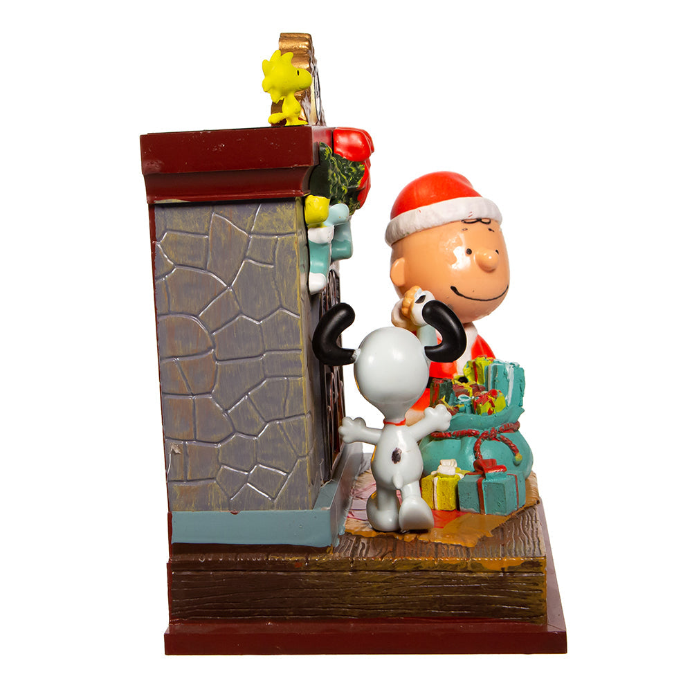 Peanuts Fireplace Lights & Music Tablepiece 7"