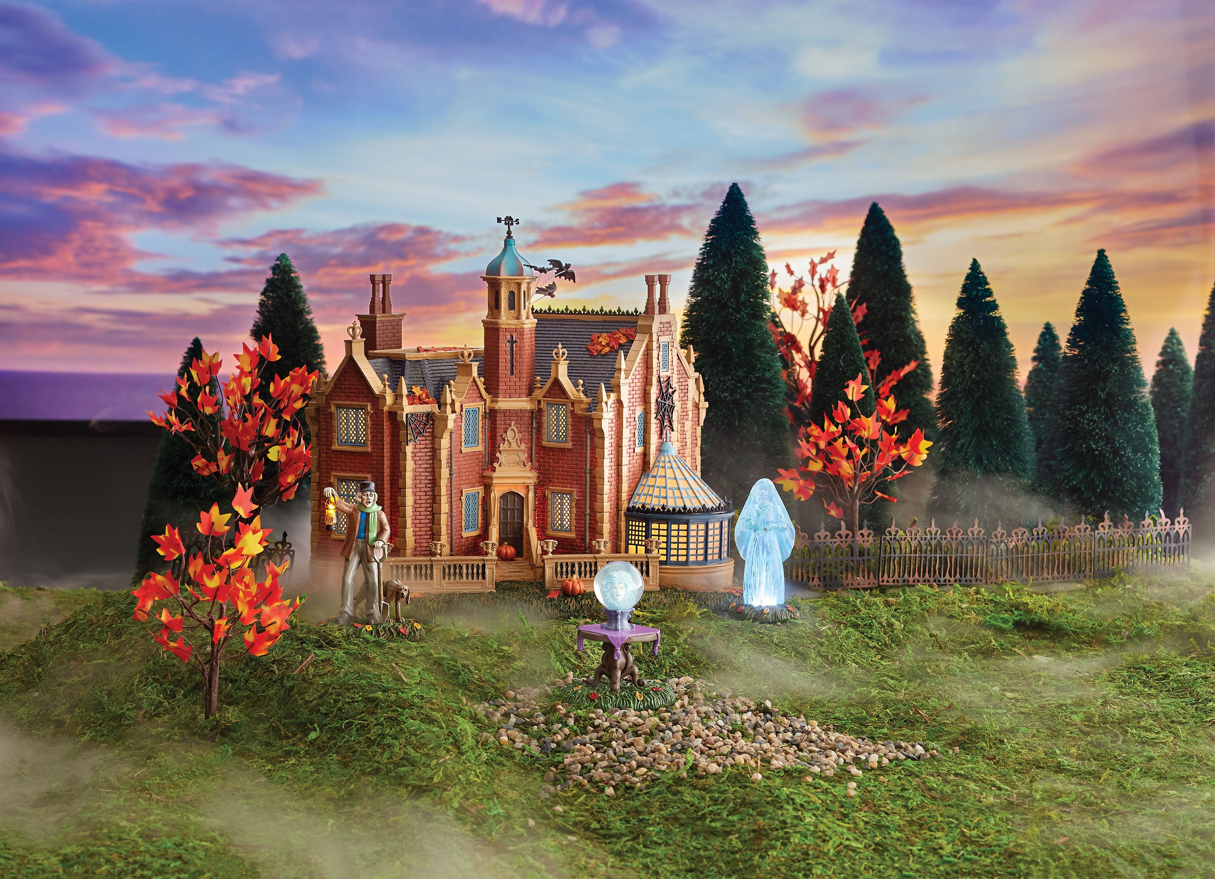 Disney World Haunted Mansion Strandard Edition