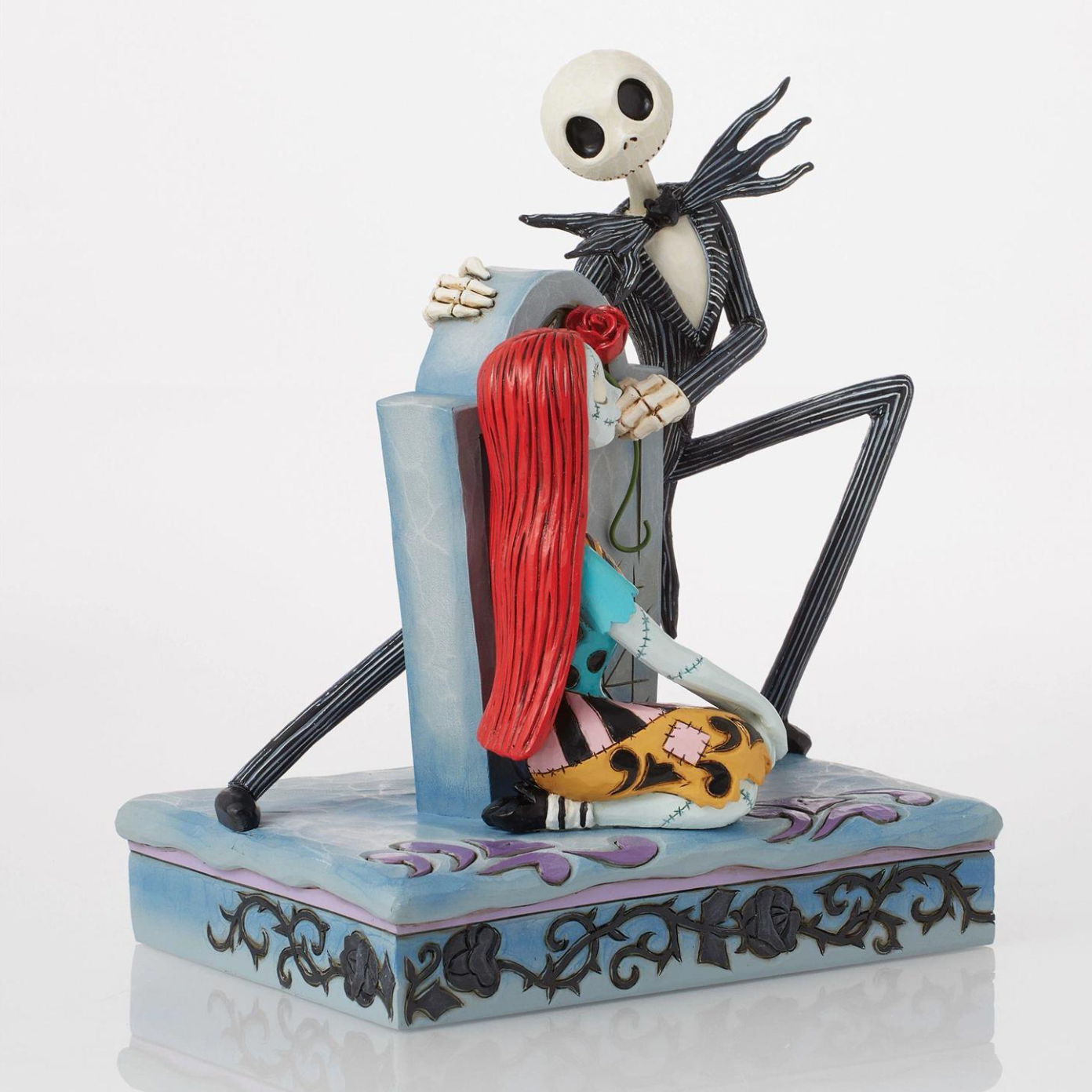 A Grave Affair Jack and Sally at Gravestone