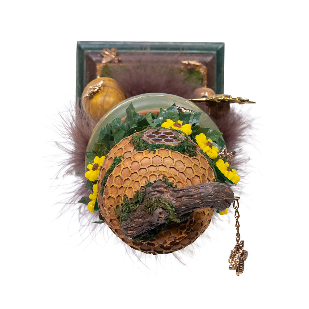 Hollywood Bee Keeper Nutcracker 15"